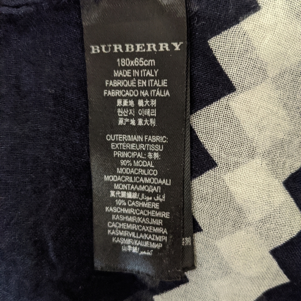 Burberry Prorsum Scarf - Picture 5 of 5